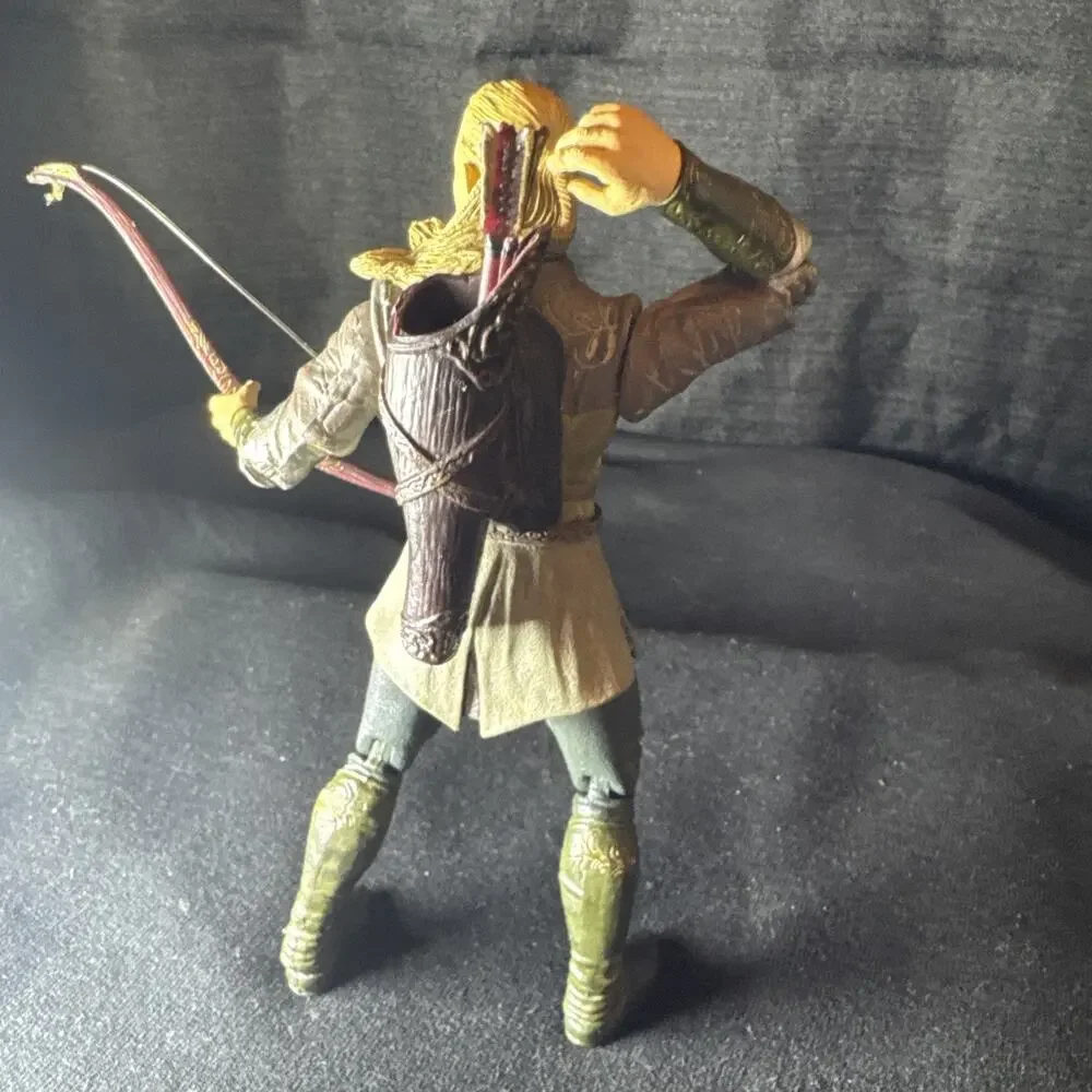 Lord of the Rings Legolas ToyBiz 2001 6in Action Figure Bow Arrow LOTR